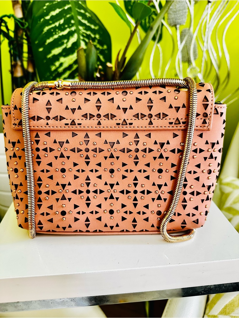 Steve Madden Blush Pink Laser-Cut Crossbody with Gold Chain - Picture 4 of 5